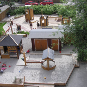Lekmiljö från serien "Urban Nature" - Woodwork AB